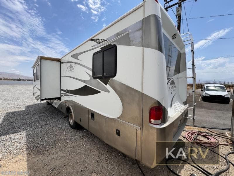 Used 2011 Damon Daybreak 35BD available in Desert Hot Springs, California