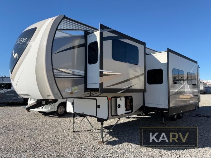 Contact us now about this 2021 Highland Ridge Mesa Ridge MF376FBH! 2021 Mesa Ridge MF376FBH by Highland Ridge from KA RV in Desert Hot Springs, California