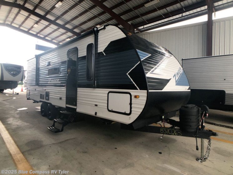Email now about this 2025 CrossRoads Zinger Lite 260BH! New 2025 CrossRoads Zinger Lite 260BH available in Tyler, Texas