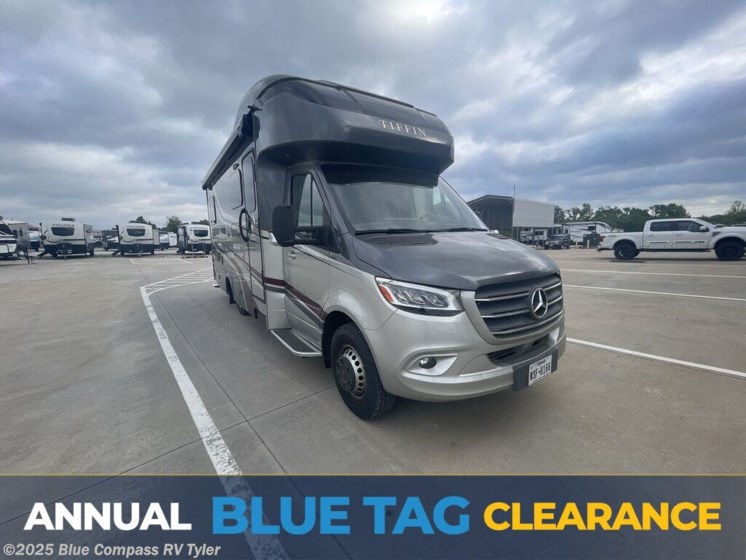 Email now about this 2020 Tiffin Wayfarer 24 TW! Used 2020 Tiffin Wayfarer 24 TW available in Tyler, Texas