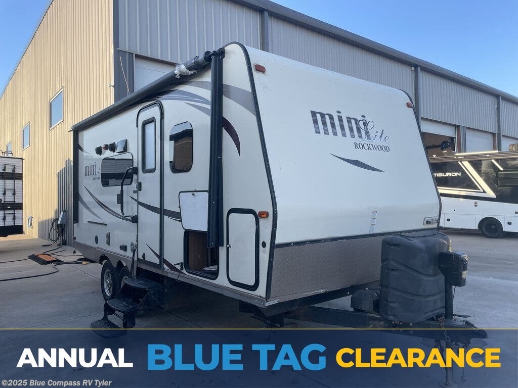 Email now about this 2017 Forest River Rockwood Mini Lite 2104S! Used 2017 Forest River Rockwood Mini Lite 2104S available in Tyler, Texas