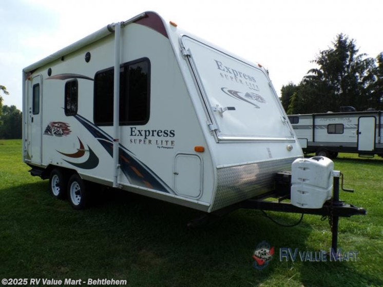 Email now about this 2011 Keystone Passport Express SL 190EXP! Used 2011 Keystone Passport Express SL 190EXP available in Bath, Pennsylvania
