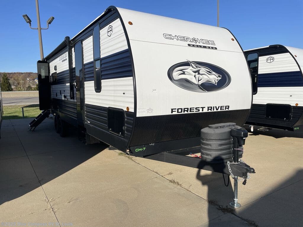 New 2025 Forest River Cherokee Wolf Den 294GEBG available in Eureka, Missouri