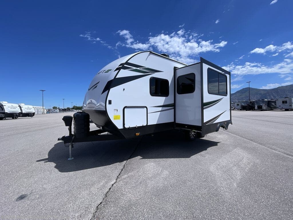 New 2025 Starcraft Super Lite 212FB available in Eureka, Missouri