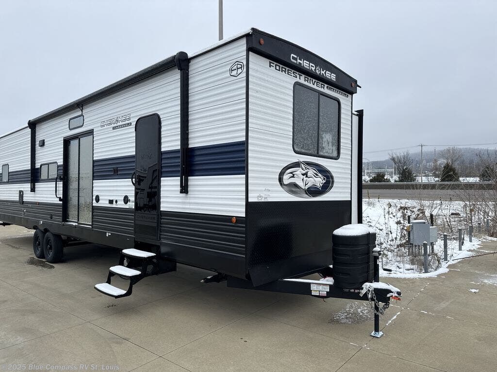 Call now about this 2026 Forest River Timberwolf 39HBA! 2026 Forest River Timberwolf 39HBA - New Travel Trailer For Sale by Blue Compass RV St. Louis in Eureka, Missouri