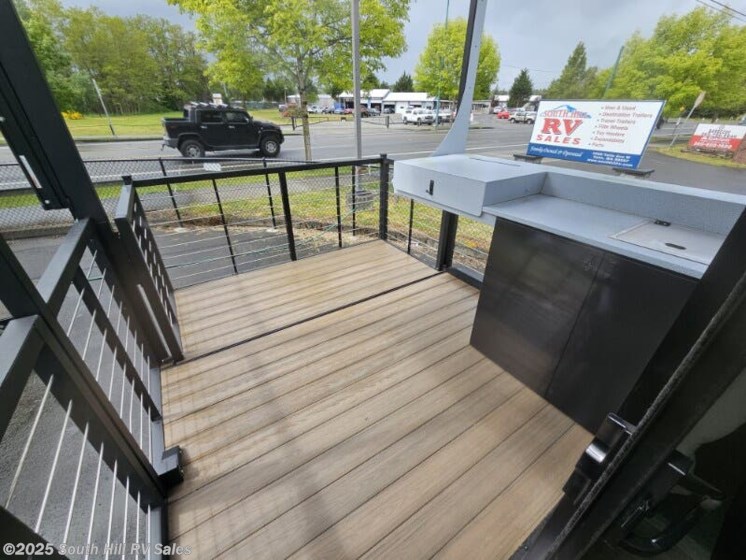 Email now about this 2025 Forest River Salem Grand Villa 42VERANDA! New 2025 Forest River Salem Grand Villa 42VERANDA available in Yelm, Washington