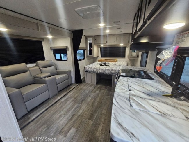 2025 Coachmen Apex Ultra-Lite 188RBST