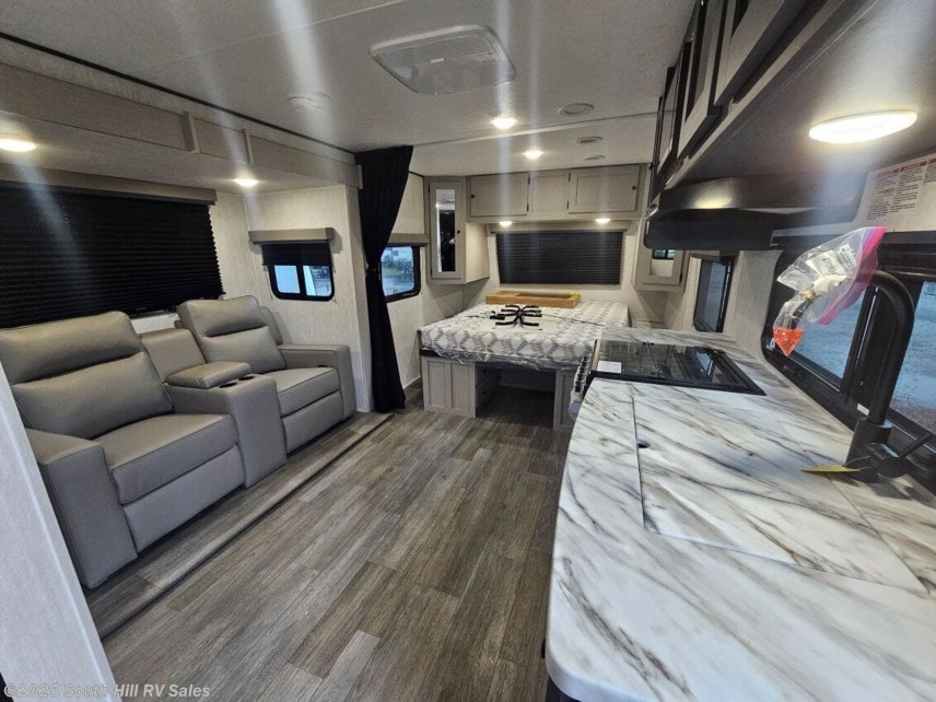 New 2025 Coachmen Apex Ultra-Lite 188RBST available in Yelm, Washington