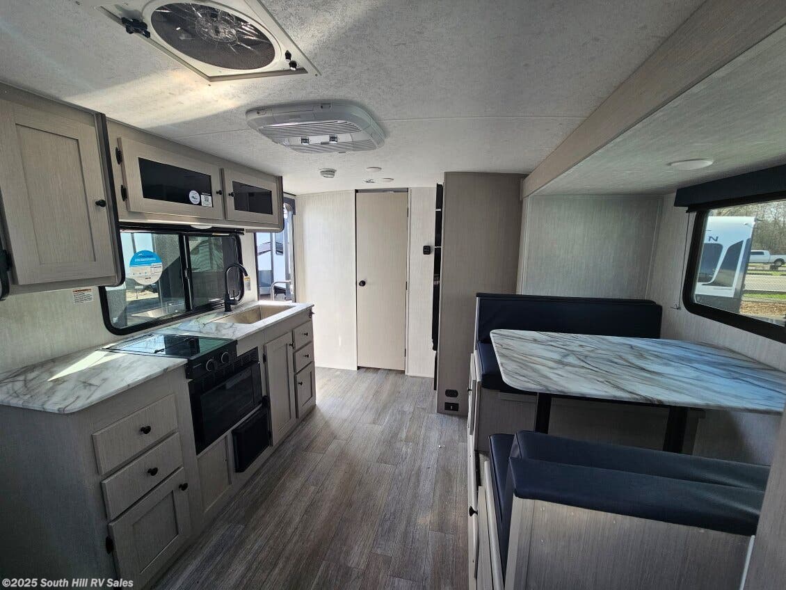New 2025 Coachmen Apex Nano 190RBS available in Yelm, Washington