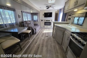 2023 Coachmen Catalina Destination 40BHTS