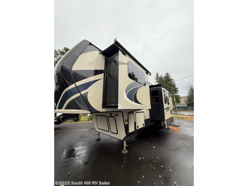 Used 2018 Keystone Montana High Country 380TH available in Yelm, Washington