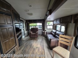 2016 Keystone Cougar 288RL - Used Fifth Wheel for sale by South Hill RV Sales in Yelm, Washington