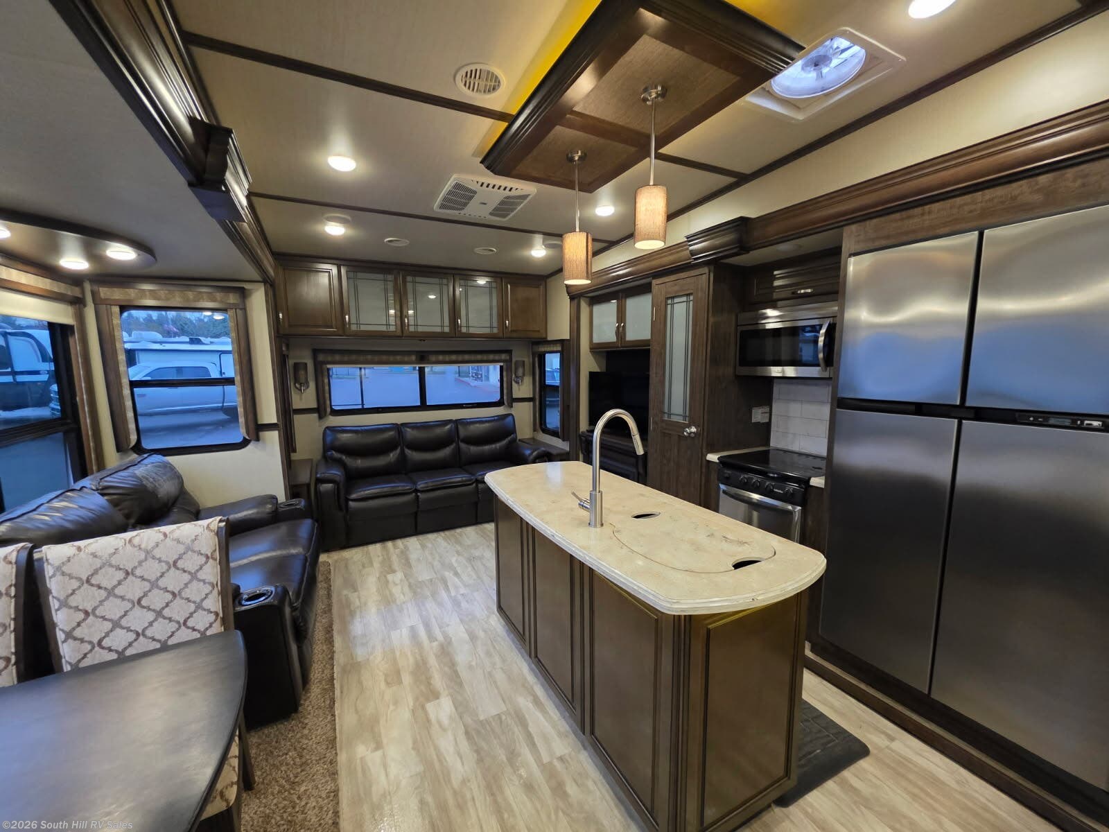 Email now about this 2018 Grand Design Solitude 377MBS! Used 2018 Grand Design Solitude 377MBS available in Yelm, Washington