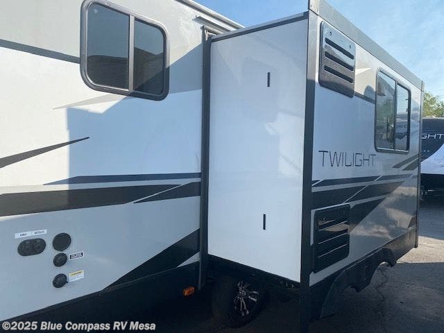 Contact us now about this 2021 Thor Twilight! 2021 Twilight by Thor from Blue Compass RV Mesa in Mesa, Arizona