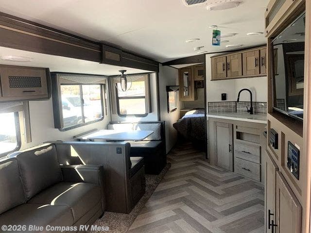 Call now about this 2021 Thor Twilight 2620! 2021 Thor Twilight 2620 - New Travel Trailer For Sale by Blue Compass RV Mesa in Mesa, Arizona