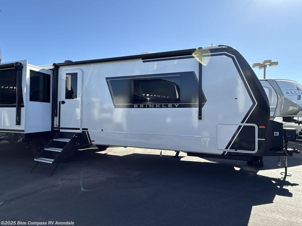 Contact us now about this 2026 Brinkley RV Model Z AIR 310! 2026 Model Z AIR 310 by Brinkley RV from Blue Compass RV Avondale in Avondale, Arizona
