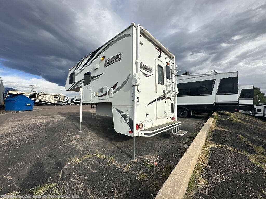 Call now about this 2017 Lance Lance 855S! 2017 Lance Lance 855S - Used Truck Camper For Sale by Blue Compass RV Colorado Springs in Colorado Springs, Colorado