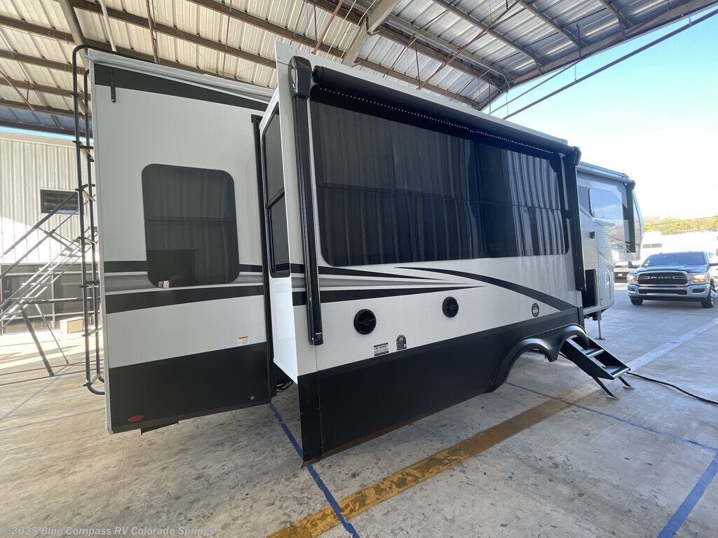 New 2025 Grand Design Solitude 310GK available in Colorado Springs, Colorado