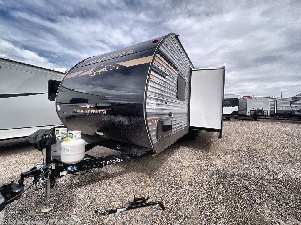 Contact us now about this 2025 Forest River Aurora Light 26BHS! 2025 Aurora Light 26BHS by Forest River from Blue Compass RV Longmont in Longmont, Colorado