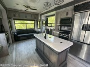 Call now about this 2024 Keystone Avalanche 3102rl! 2024 Keystone Avalanche 3102rl - Used Fifth Wheel For Sale by Blue Compass RV Longmont in Longmont, Colorado