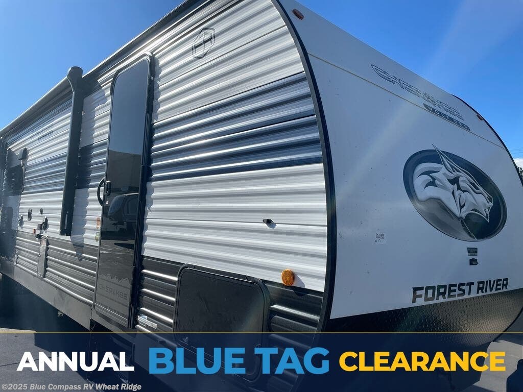 Email now about this 2025 Forest River Cherokee Wolf Den 306MM! Used 2025 Forest River Cherokee Wolf Den 306MM available in Wheat Ridge, Colorado