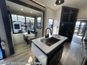 New 2025 Alliance RV Valor 42V14 available in Dover, Florida