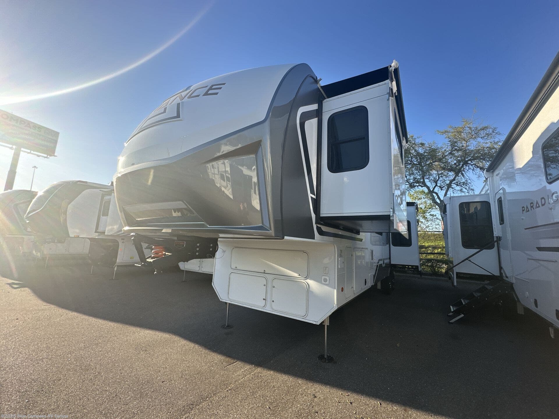 New 2025 Alliance RV Paradigm 395DS available in Dover, Florida