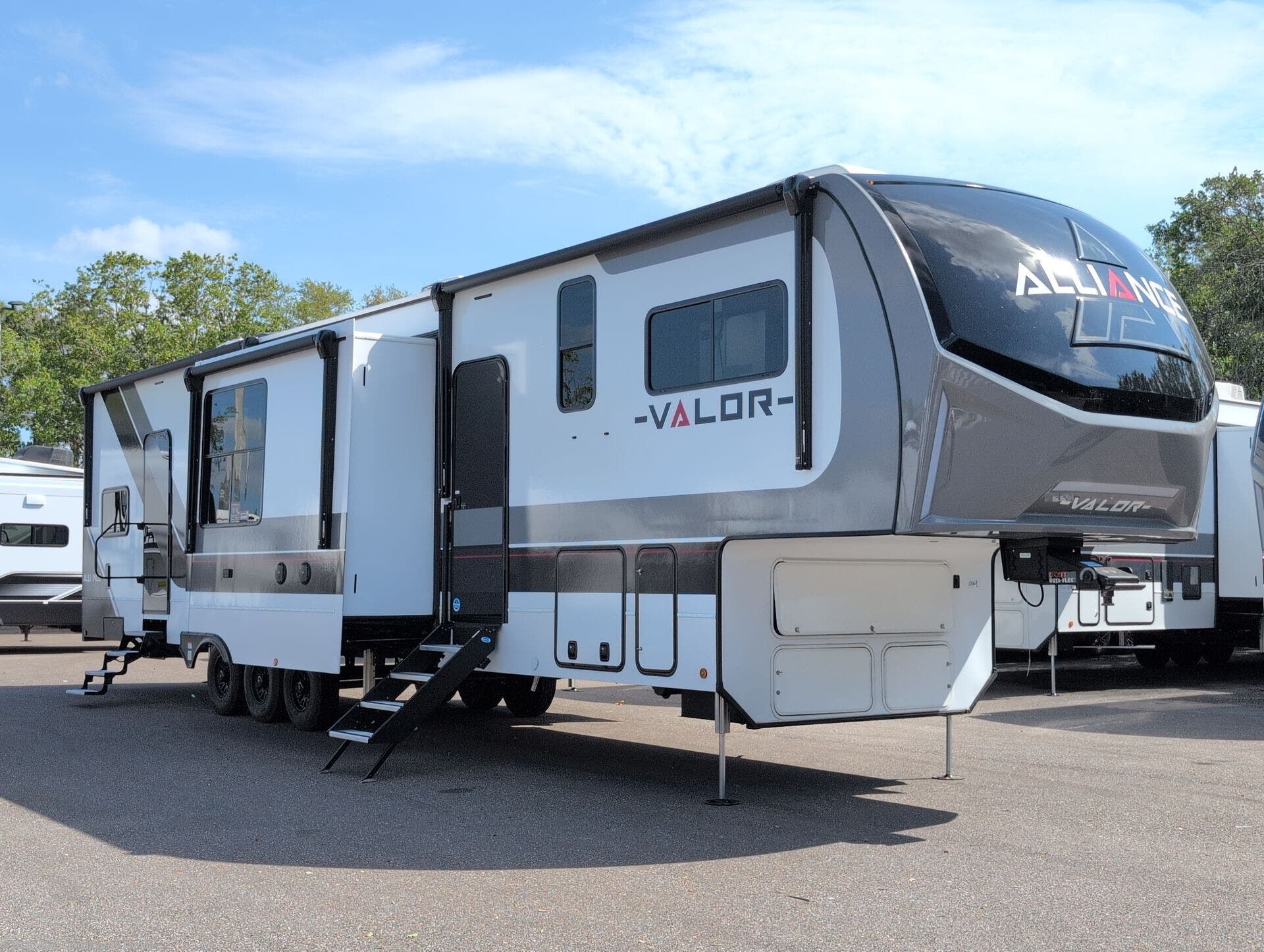 Contact us now about this 2025 Alliance RV Valor 44V14! 2025 Valor 44V14 by Alliance RV from Blue Compass RV Tampa in Dover, Florida
