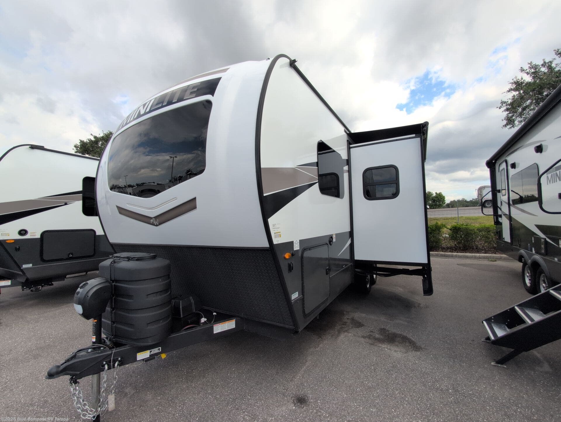 New 2025 Forest River Rockwood Mini Lite 2205S available in Dover, Florida
