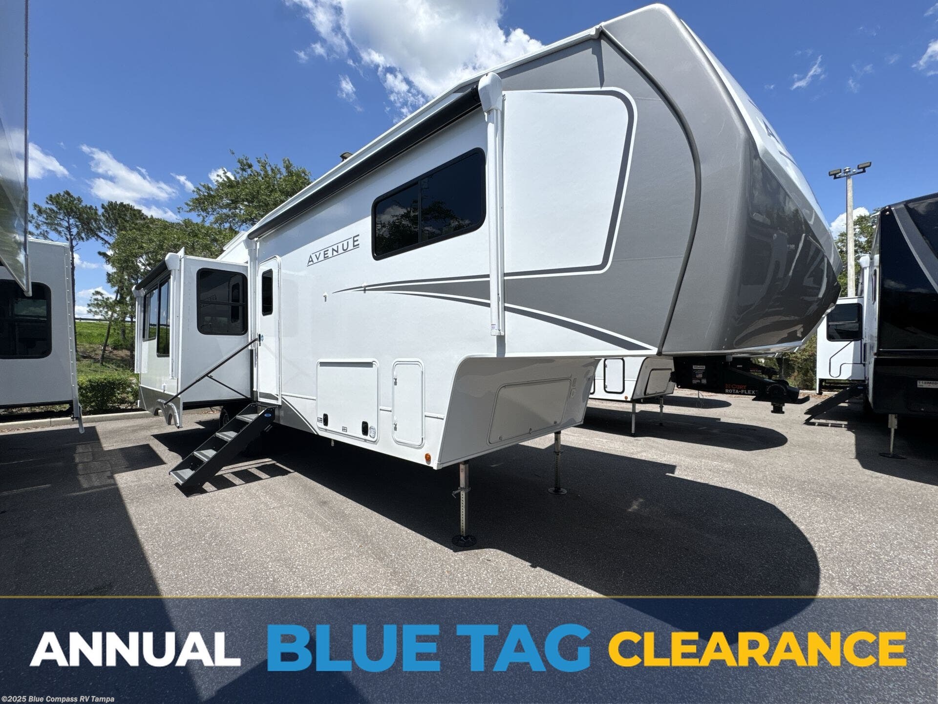 Email now about this 2025 Alliance RV Avenue 32RLS! New 2025 Alliance RV Avenue 32RLS available in Dover, Florida
