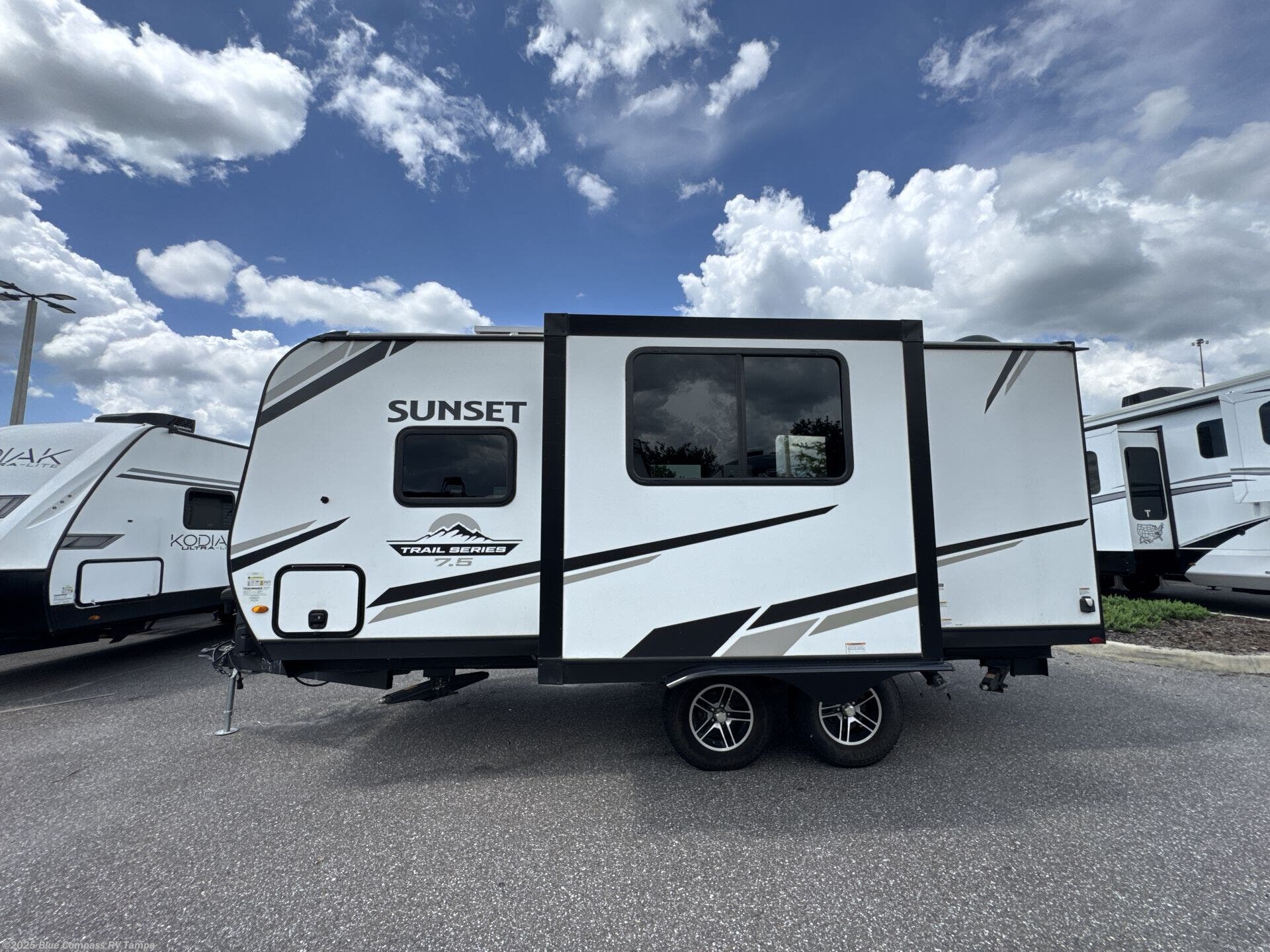 Contact us now about this 2023 CrossRoads Sunset Trail SS20SS! 2023 Sunset Trail SS20SS by CrossRoads from Blue Compass RV Tampa in Dover, Florida