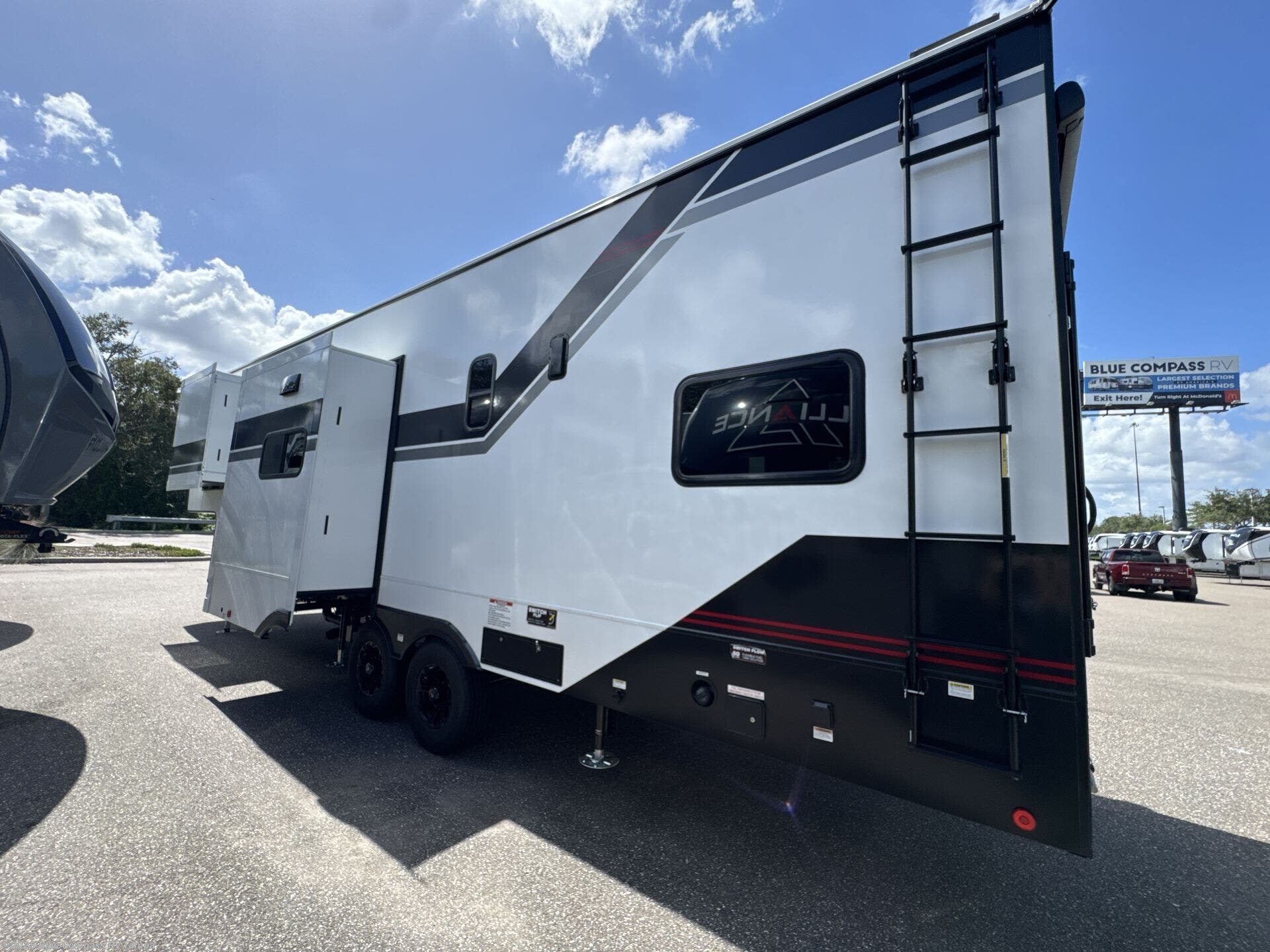 New 2026 Alliance RV Valor All-Access 32A10 available in Dover, Florida