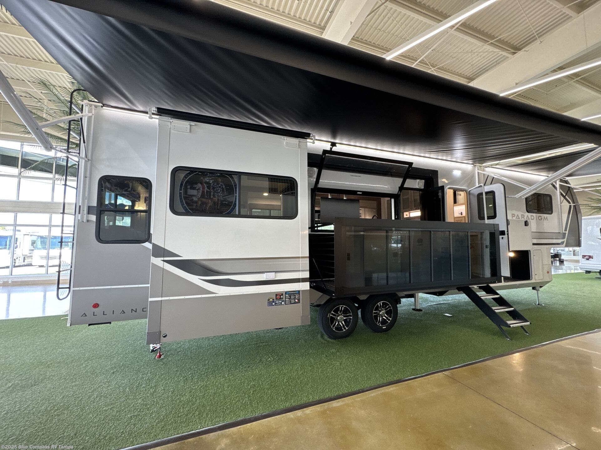 New 2026 Alliance RV Paradigm 388SP available in Dover, Florida