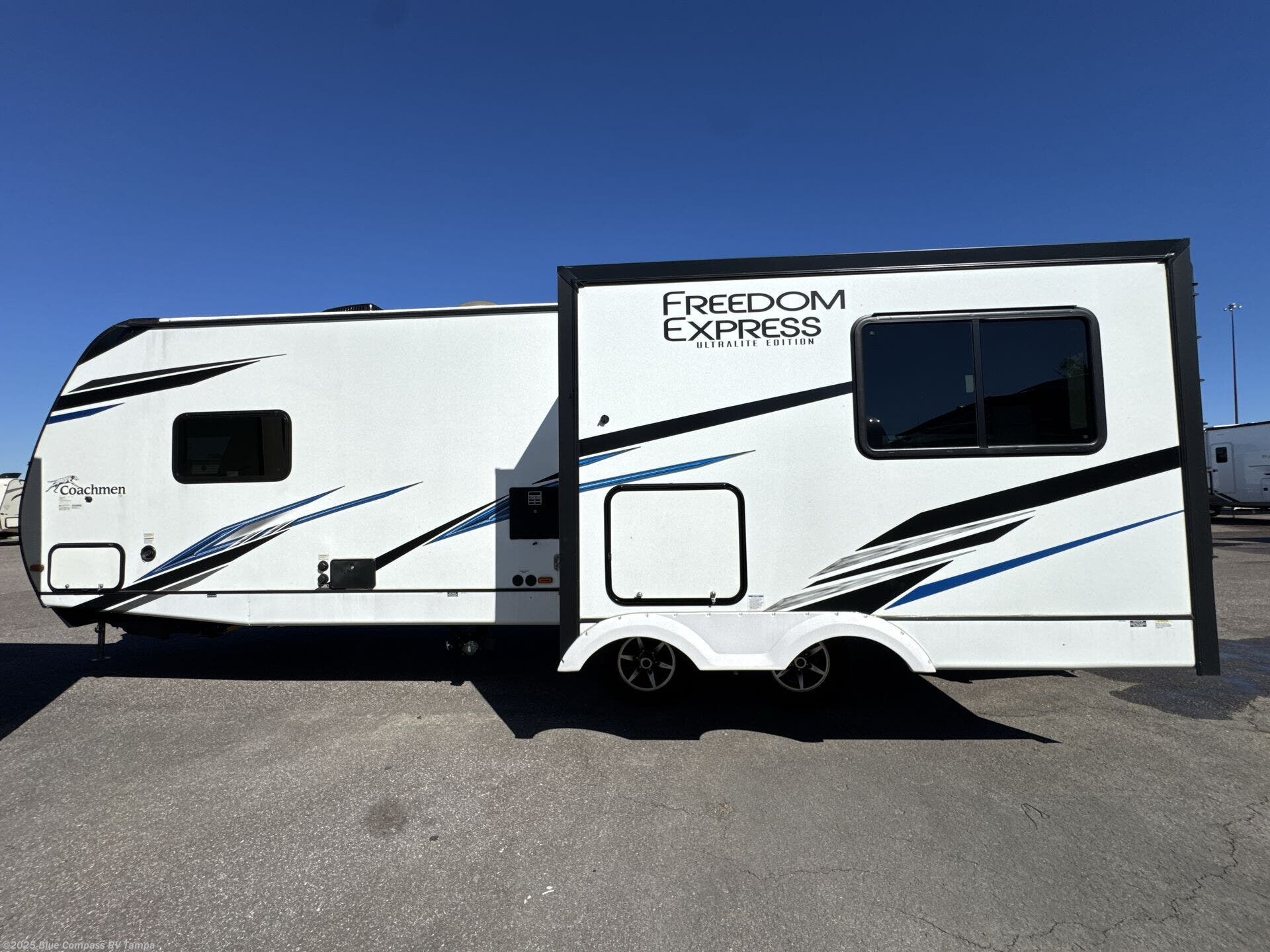 Used 2023 Coachmen Freedom Express Ultra Lite 274RKS available in Dover, Florida