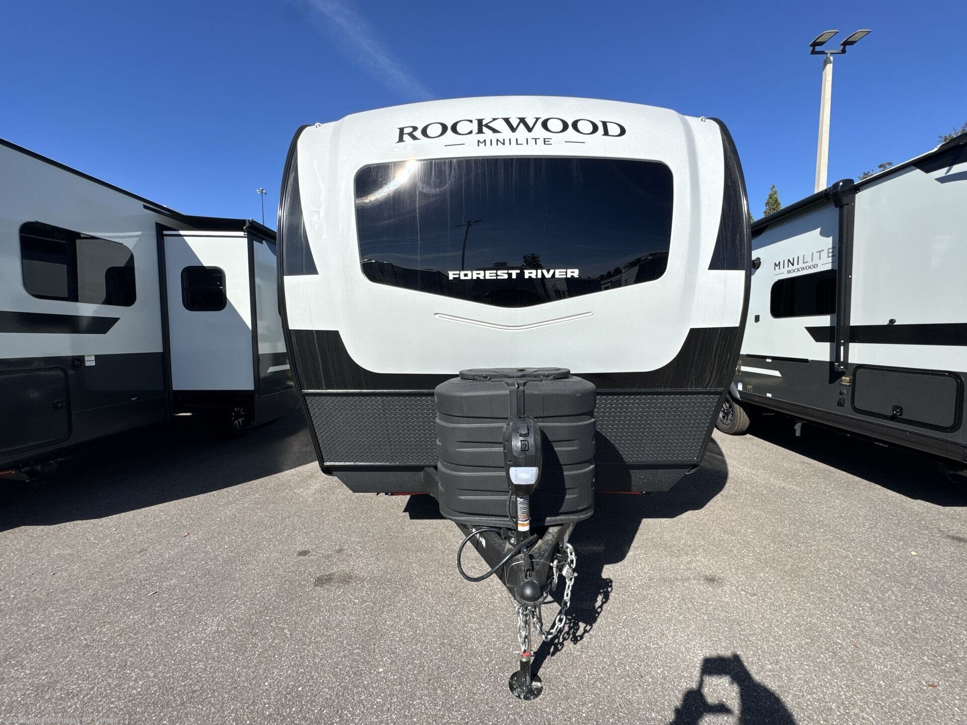 Contact us now about this 2026 Forest River Rockwood Mini Lite 2109S! 2026 Rockwood Mini Lite 2109S by Forest River from Blue Compass RV Tampa in Dover, Florida