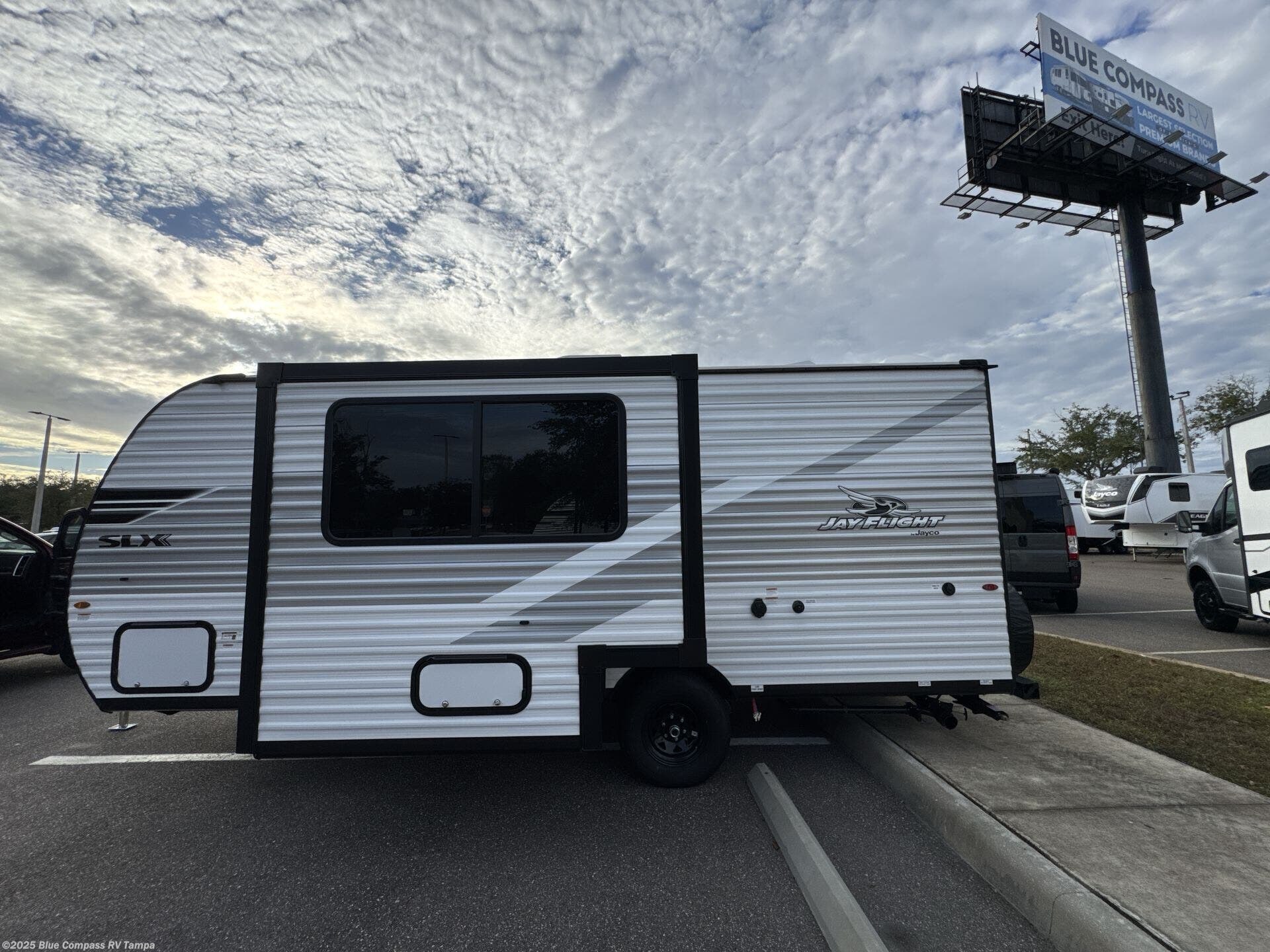 New 2026 Jayco Jay Flight SLX 197MB available in Dover, Florida