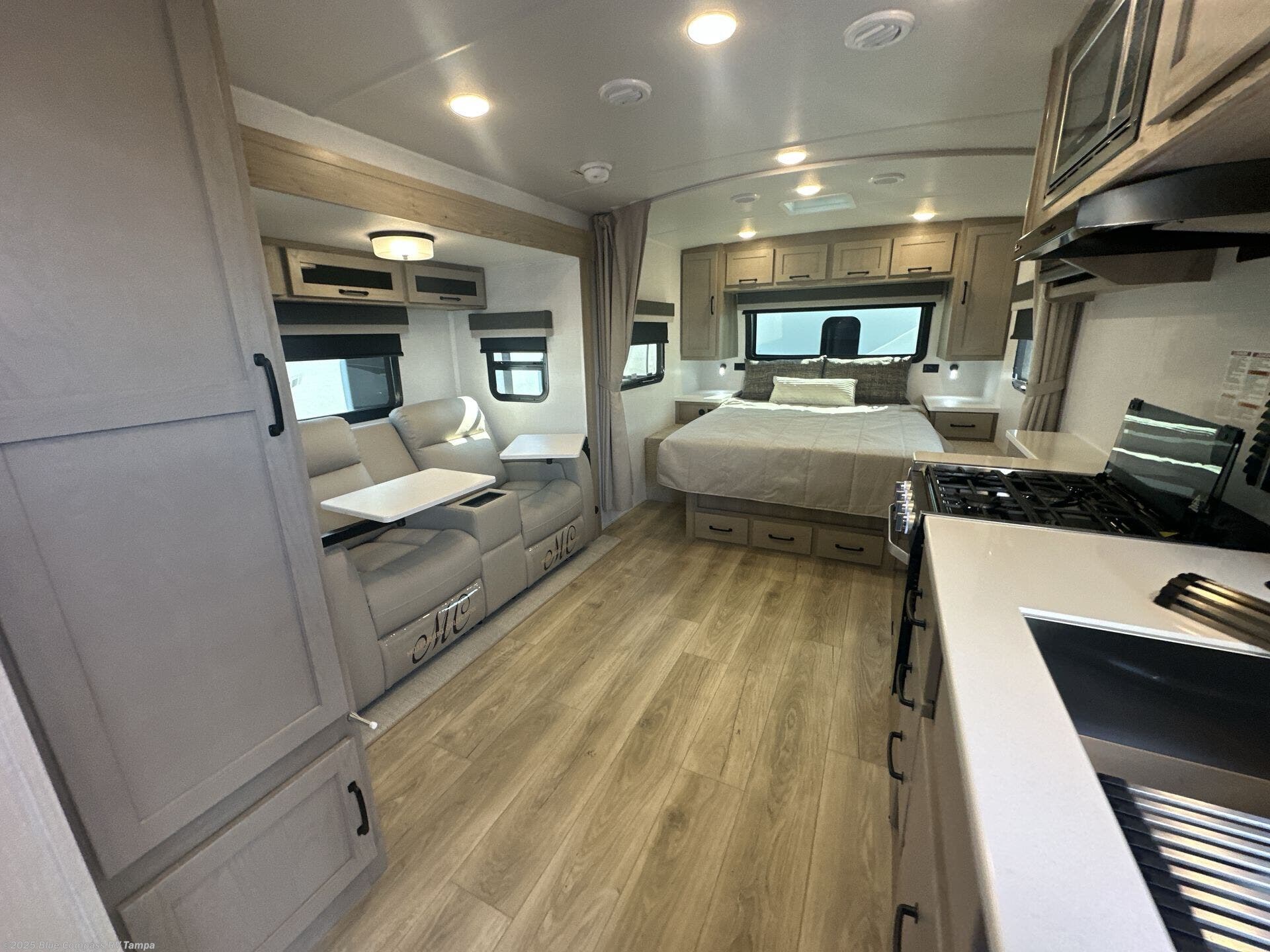 Email now about this 2024 Forest River Rockwood Mini Lite 2205S! Used 2024 Forest River Rockwood Mini Lite 2205S available in Dover, Florida