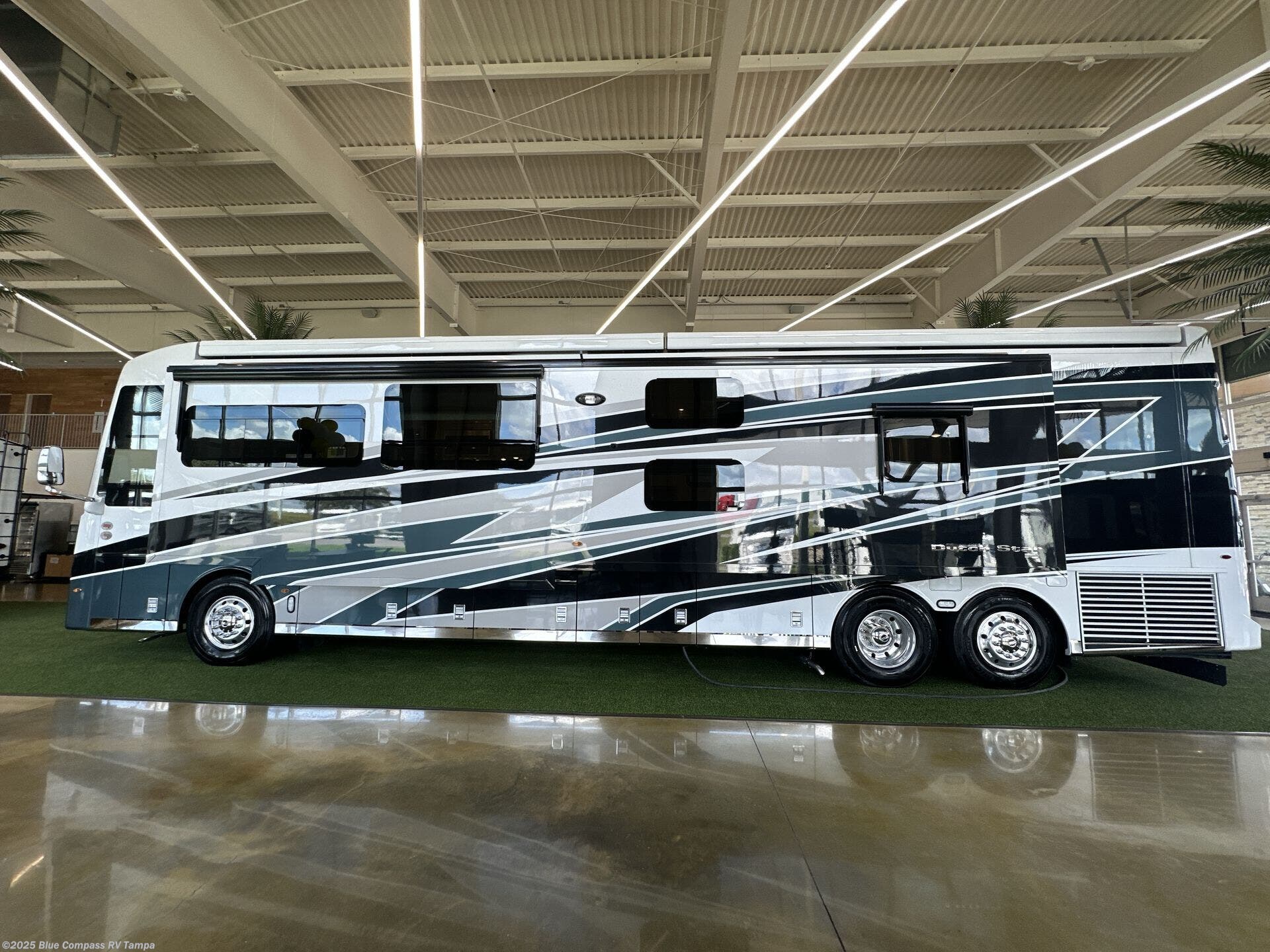 New 2026 Newmar Dutch Star 4340 available in Dover, Florida