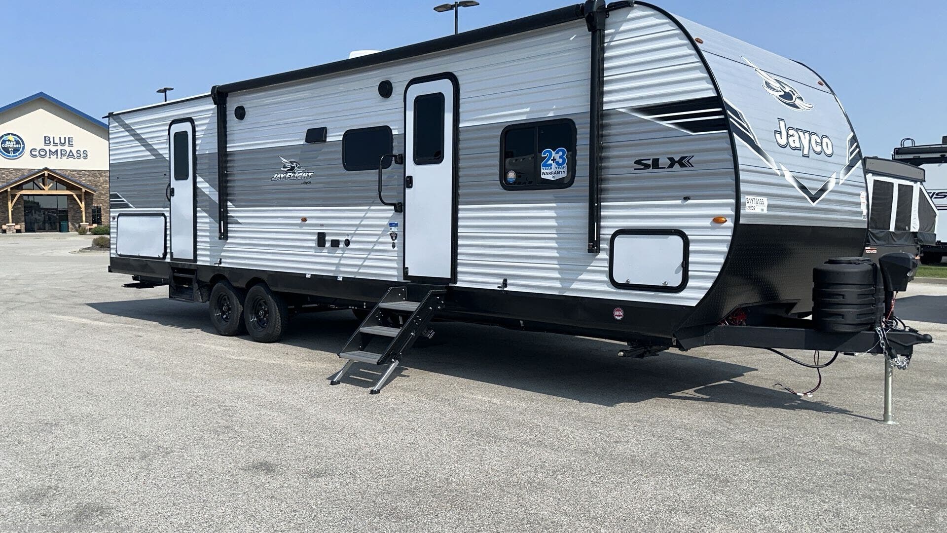 Contact us now about this 2025 Jayco Jay Flight SLX 321BDS! 2025 Jay Flight SLX 321BDS by Jayco from Blue Compass RV Des Moines in Altoona, Iowa