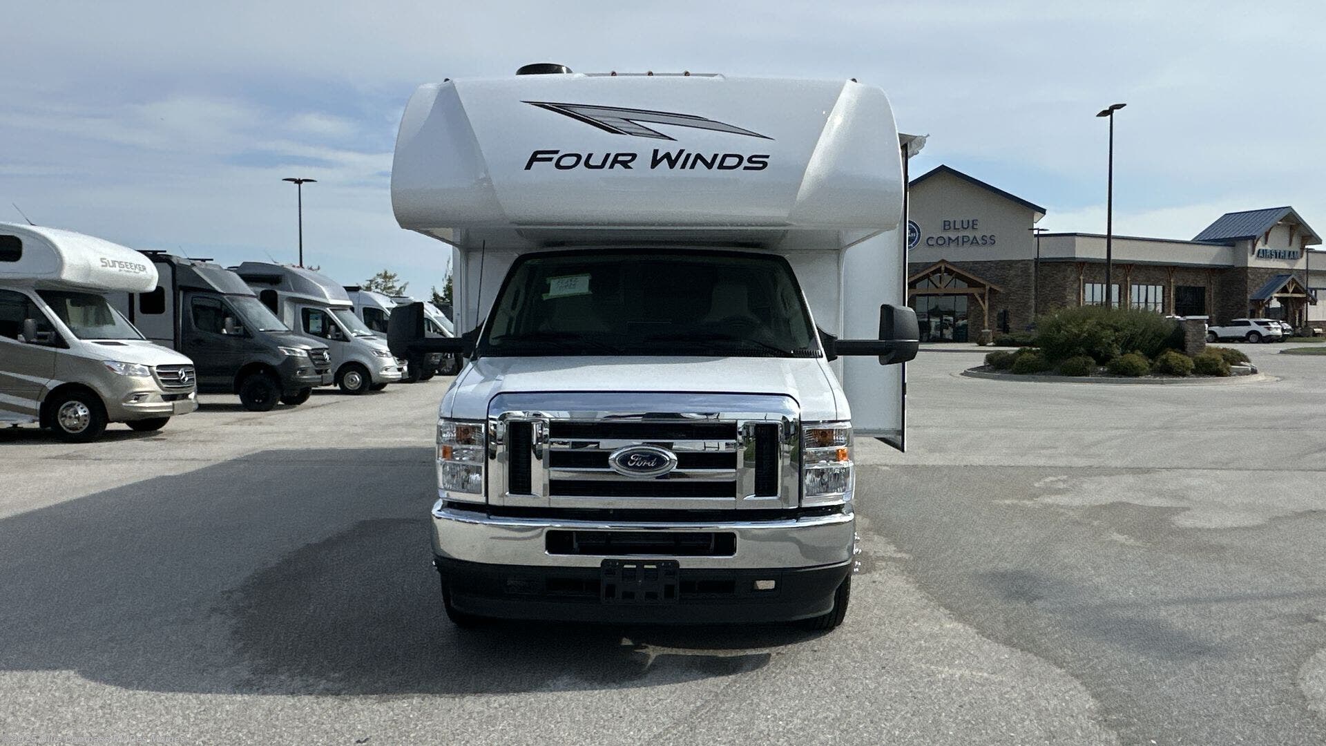 New 2025 Thor Motor Coach Four Winds 28Z available in Altoona, Iowa