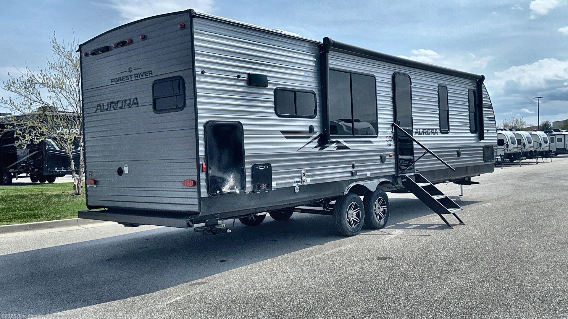 Contact us now about this 2025 Forest River Aurora 31KDS! 2025 Aurora 31KDS by Forest River from Blue Compass RV Des Moines in Altoona, Iowa