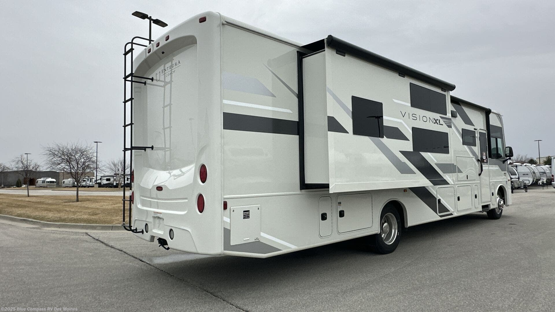New 2025 Entegra Coach Vision XL 36A available in Altoona, Iowa