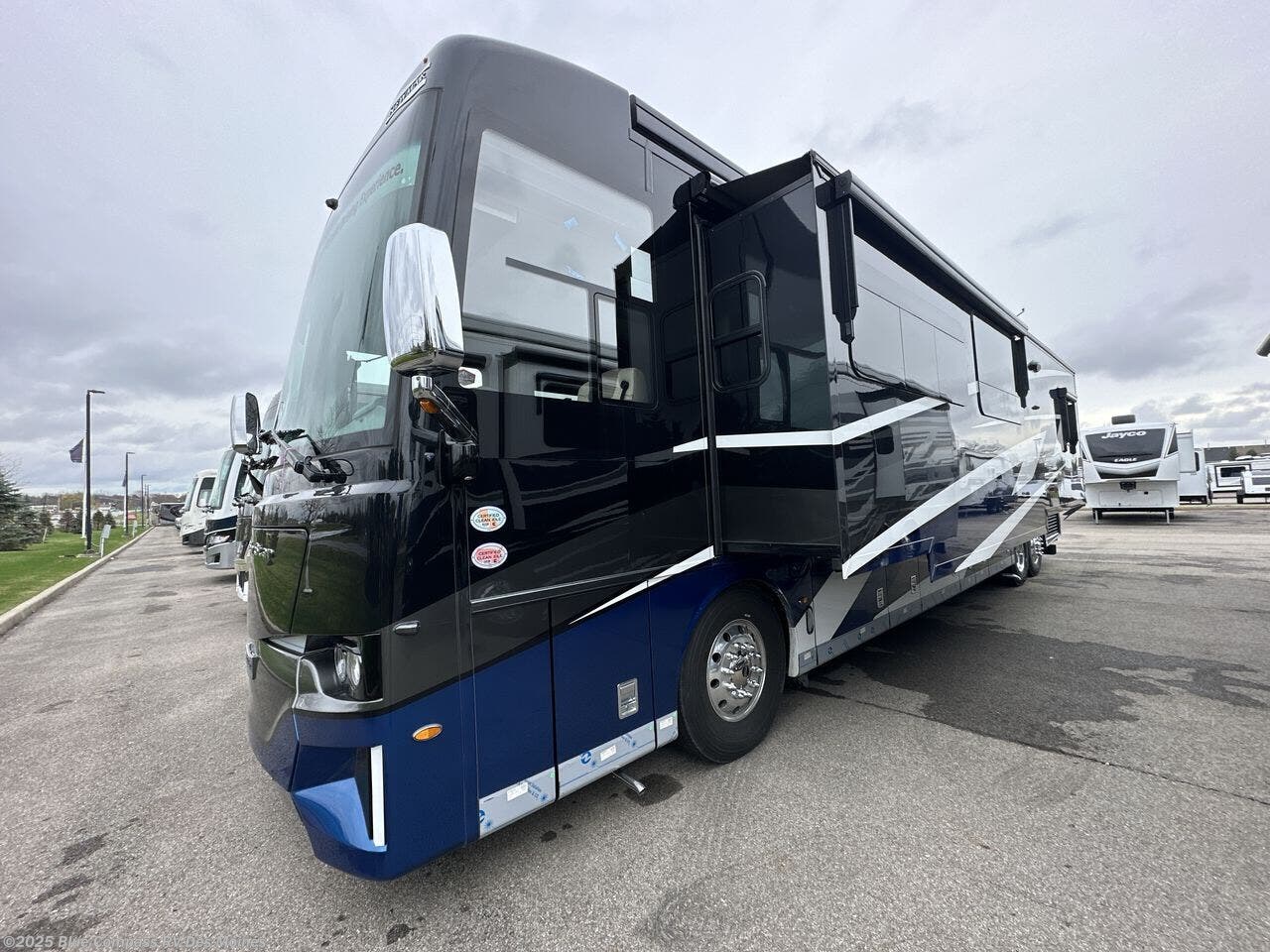 New 2025 Newmar Dutch Star 4369 available in Altoona, Iowa