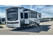 New 2025 Jayco Pinnacle 38KPTS available in Altoona, Iowa
