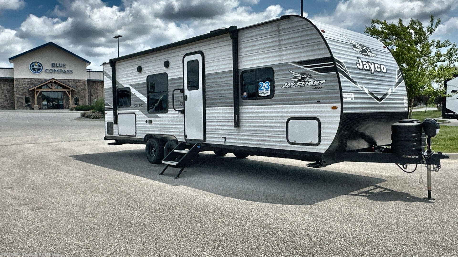 Email now about this 2025 Jayco Jay Flight SLX 260BH! New 2025 Jayco Jay Flight SLX 260BH available in Altoona, Iowa