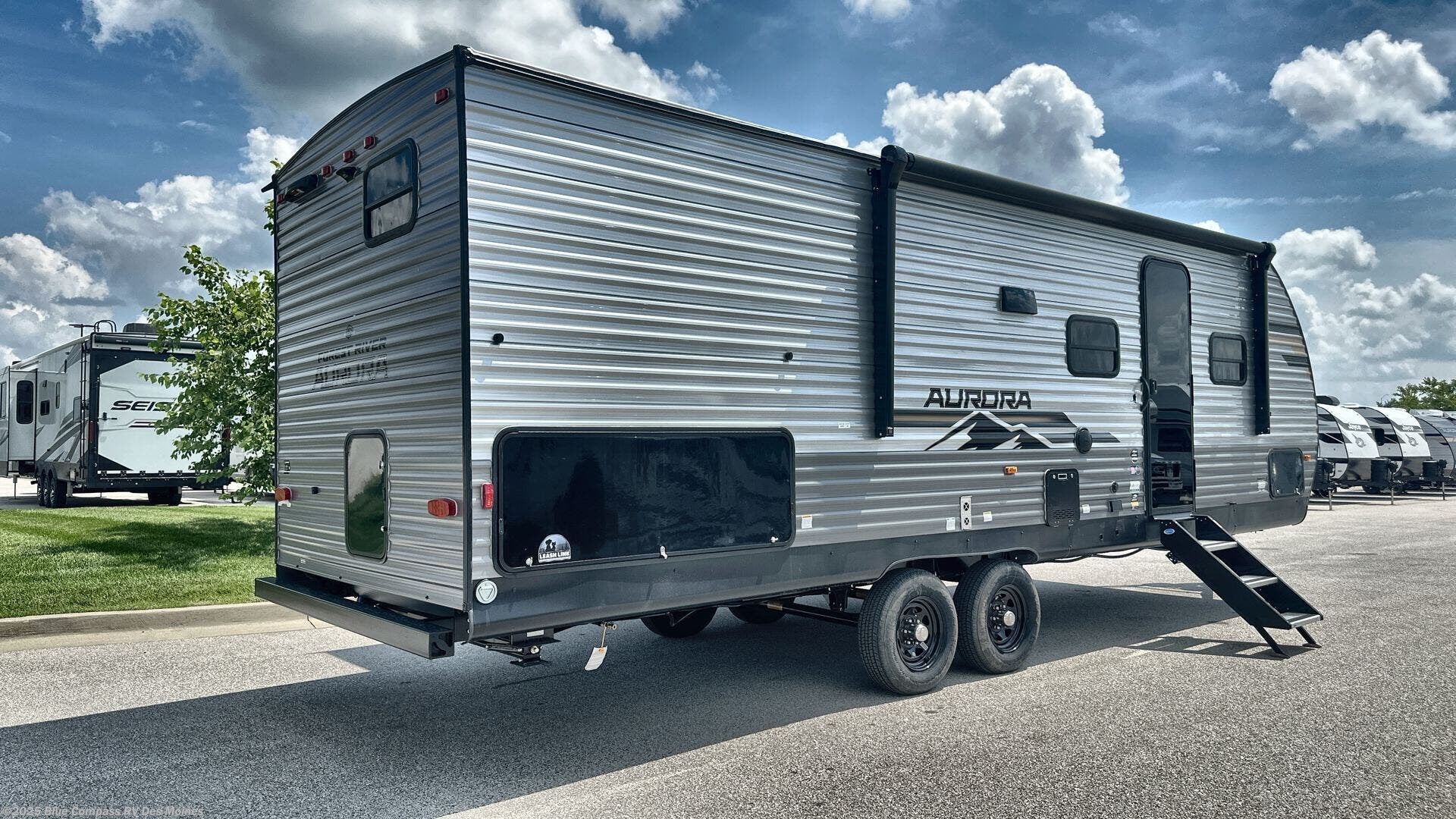 New 2025 Forest River Aurora Light 26BHS available in Altoona, Iowa