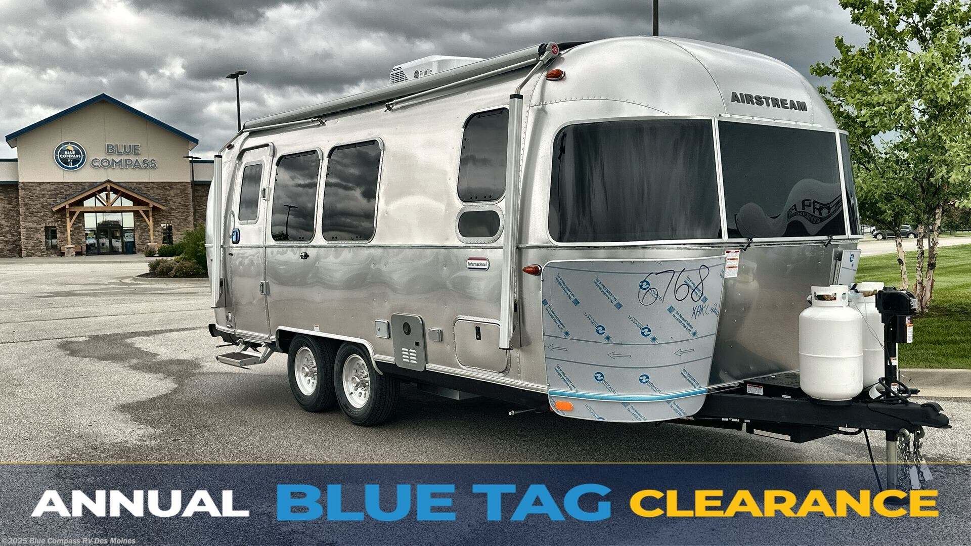 Email now about this 2025 Airstream International 23FB! New 2025 Airstream International 23FB available in Altoona, Iowa