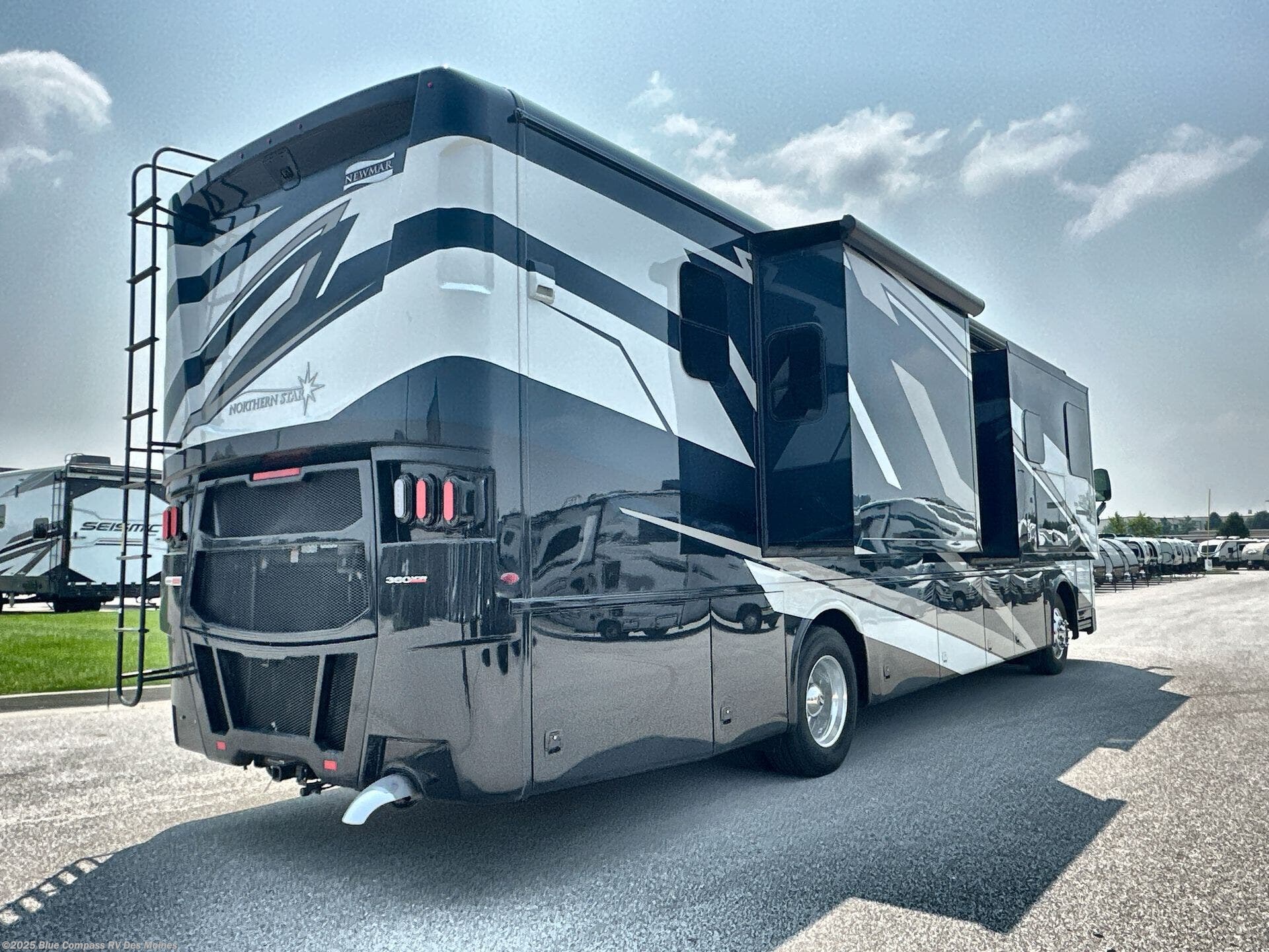 New 2026 Newmar Northern Star 3709 available in Altoona, Iowa