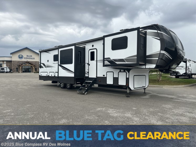 Email now about this 2020 Keystone Avalanche 382FL! Used 2020 Keystone Avalanche 382FL available in Altoona, Iowa
