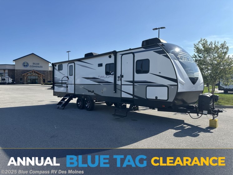 Email now about this 2023 Cruiser RV Twilight Signature TWS 2800! Used 2023 Cruiser RV Twilight Signature TWS 2800 available in Altoona, Iowa